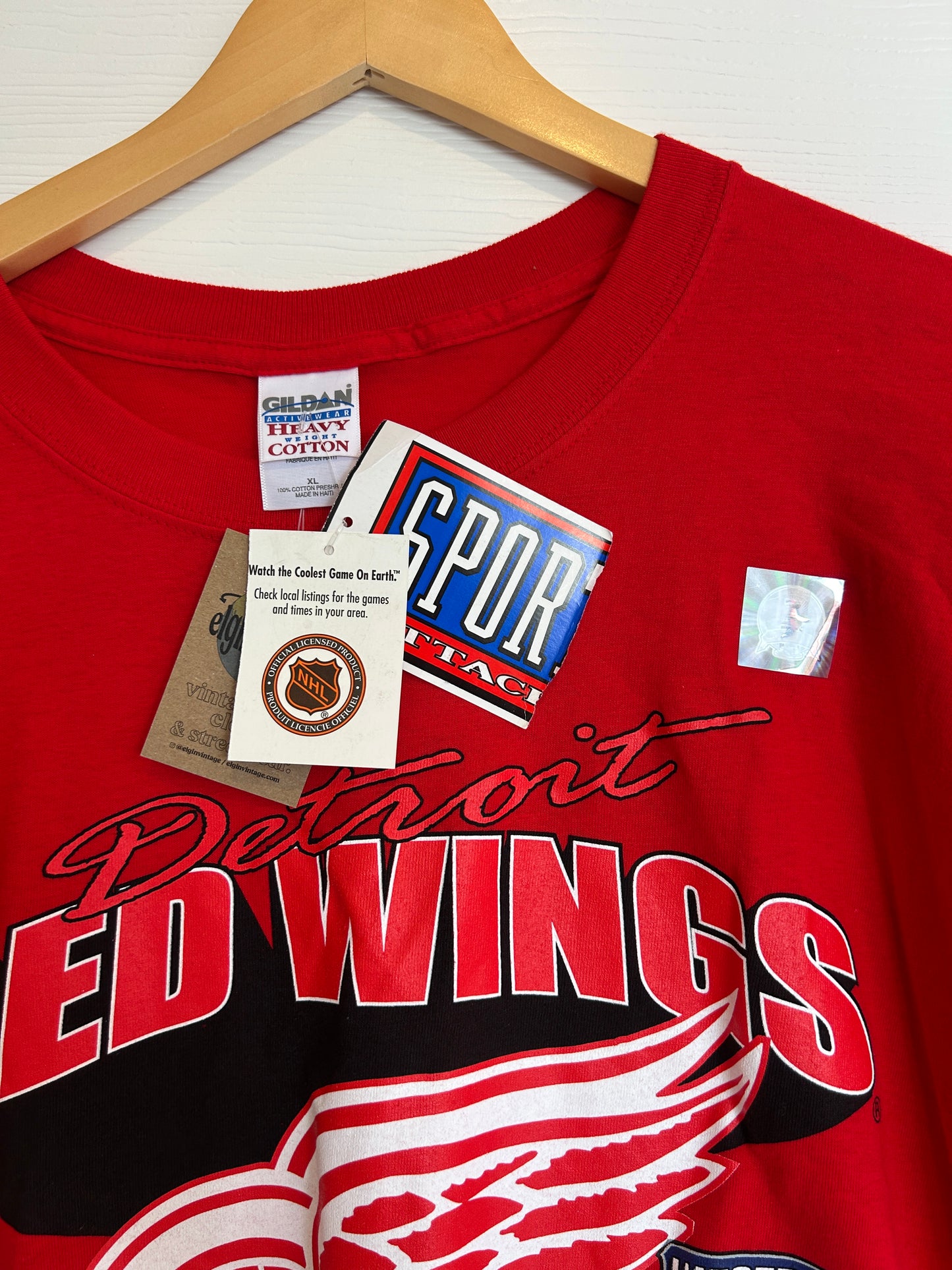 DS Red wings tee