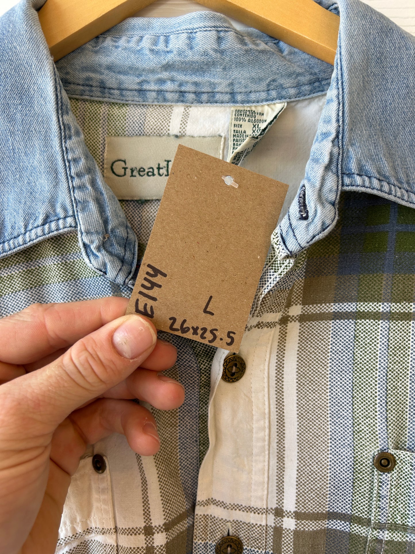 Great Lakes button down – L 