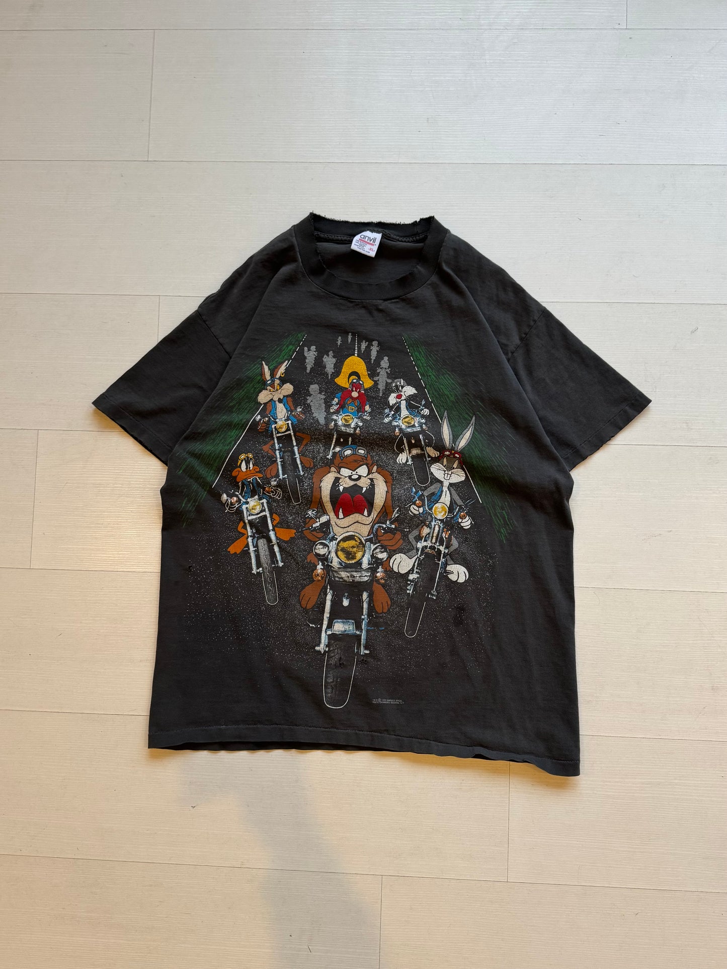 Vintage looney tunes tee
