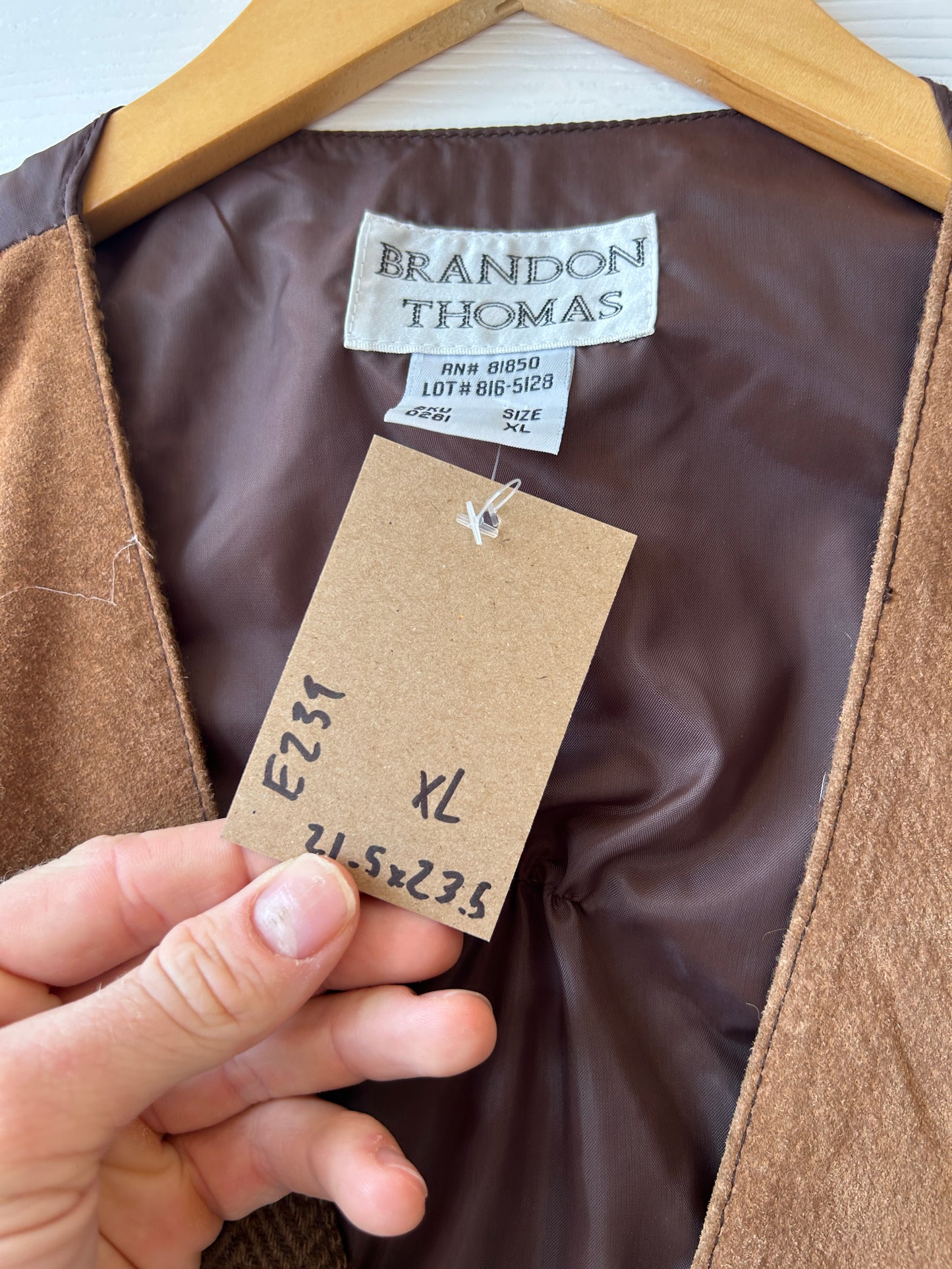 Brandon Thomas cut & sew vest - XL