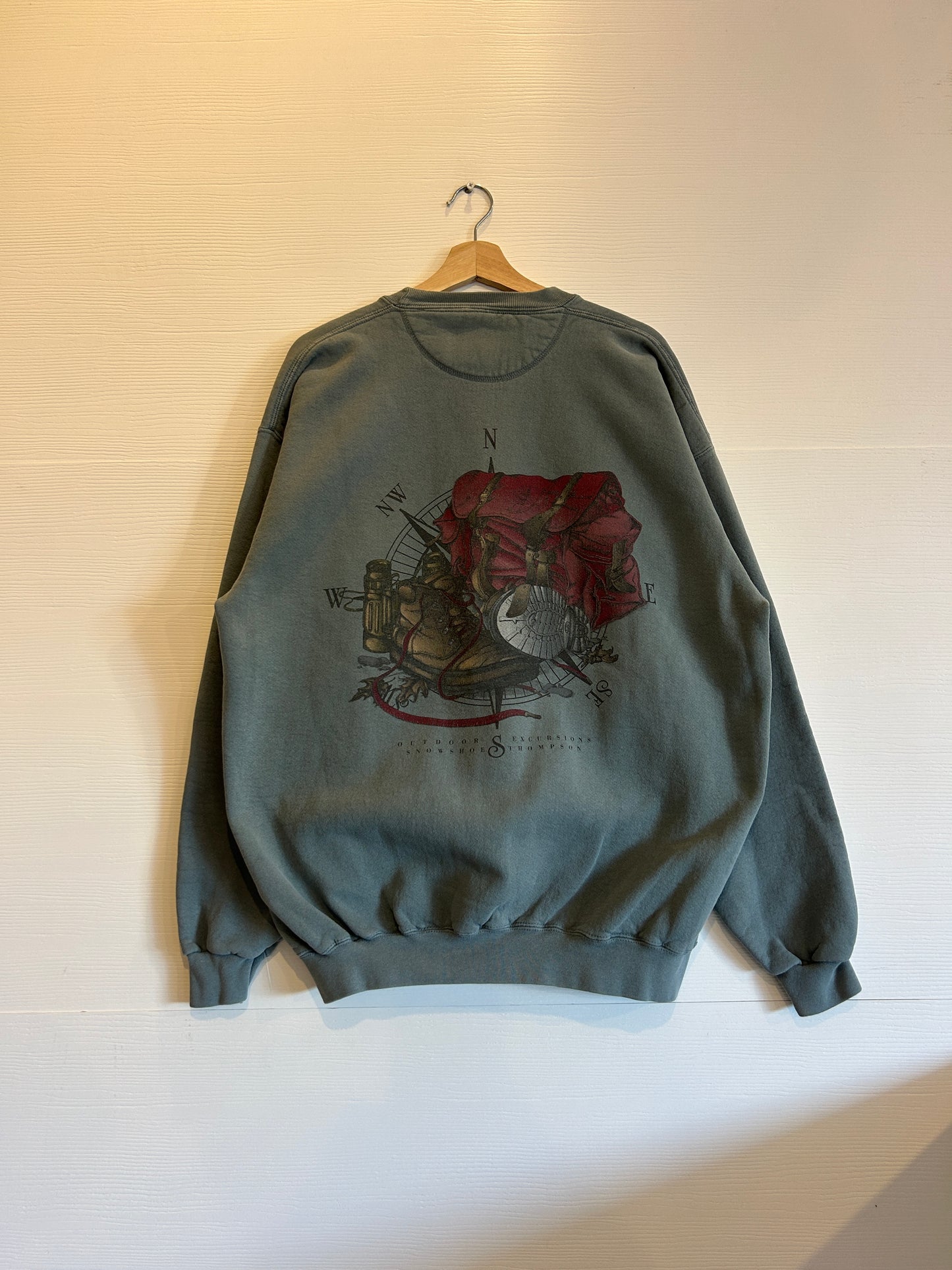 Vintage outdoor exploration crewneck - XL