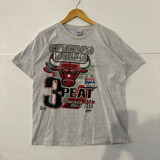 Vintage Chicago Bulls 3peat Tee - L