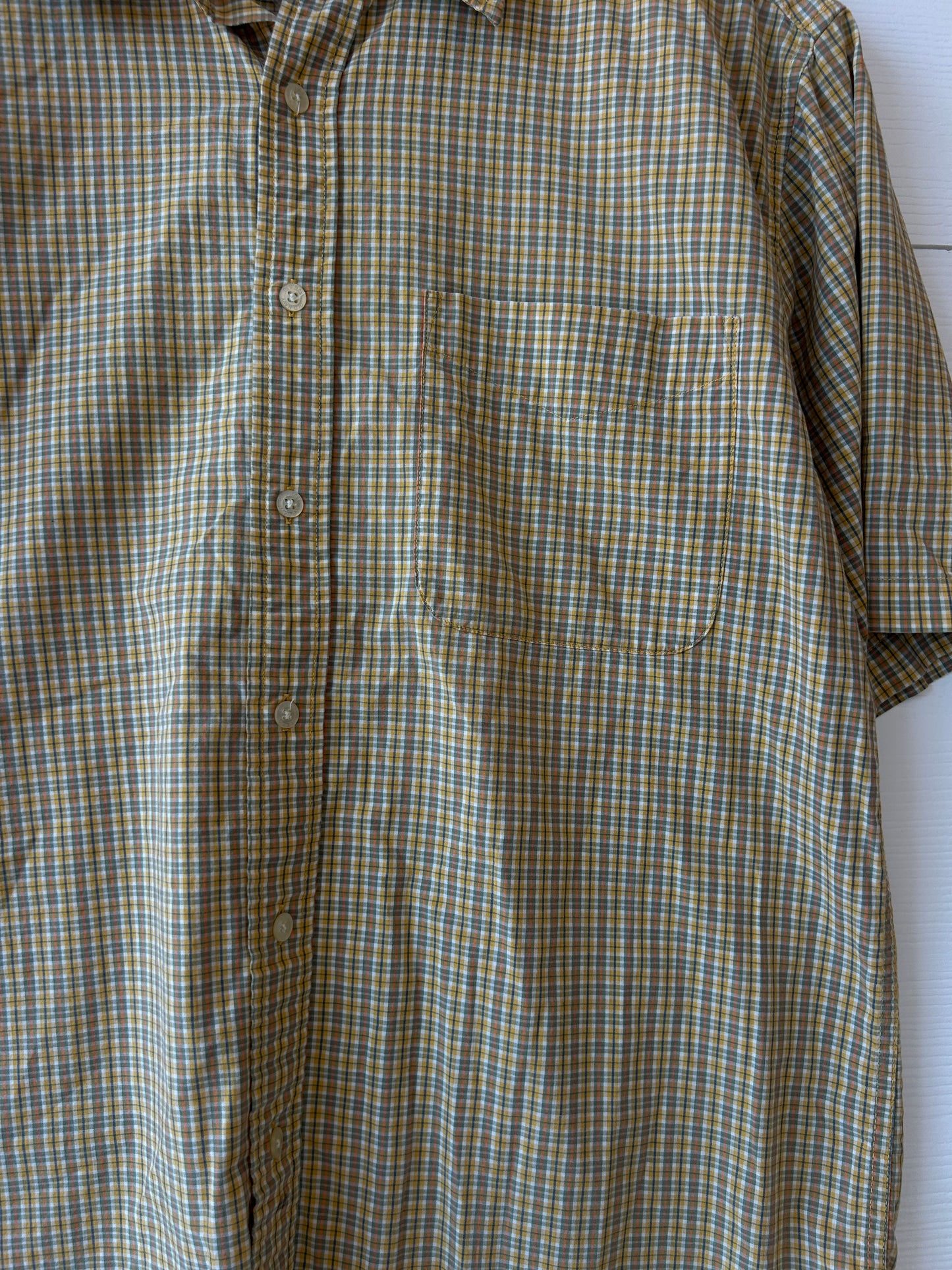Old navy button up - M