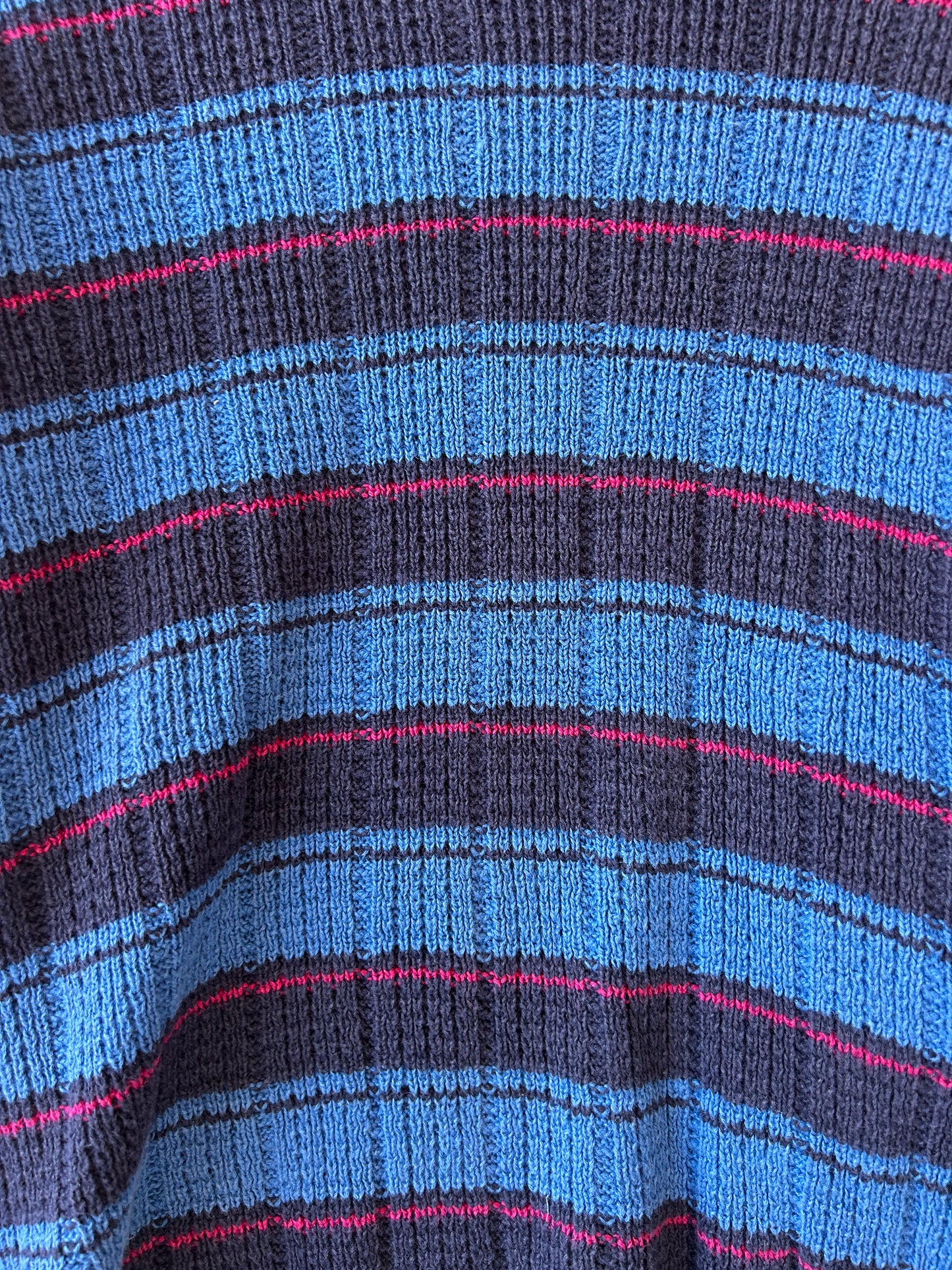 Weekend striped sweater - L