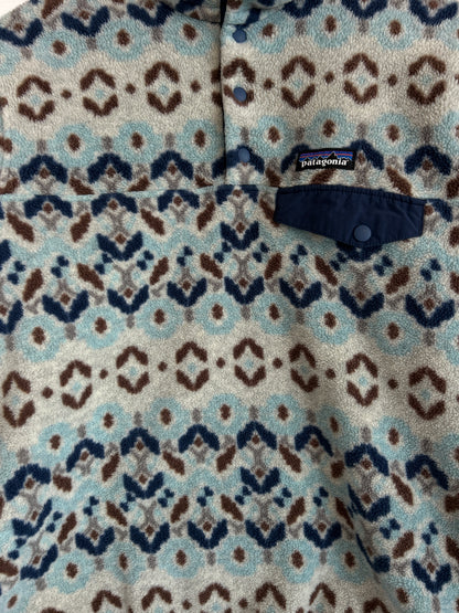 Patagonia quarter button