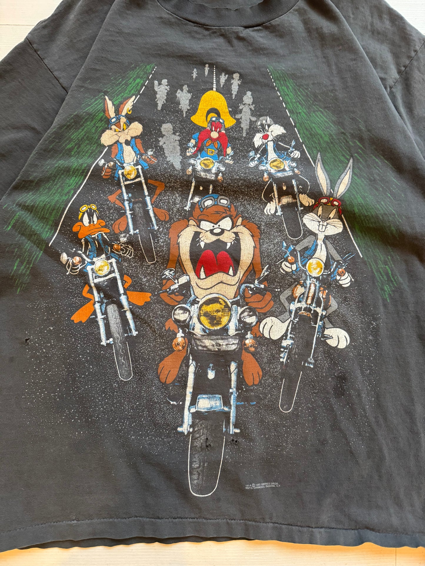 Vintage looney tunes tee