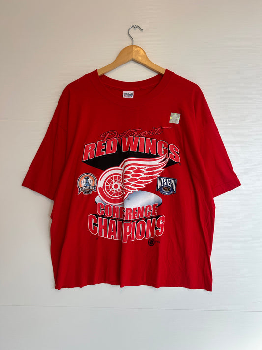 DS Red wings tee