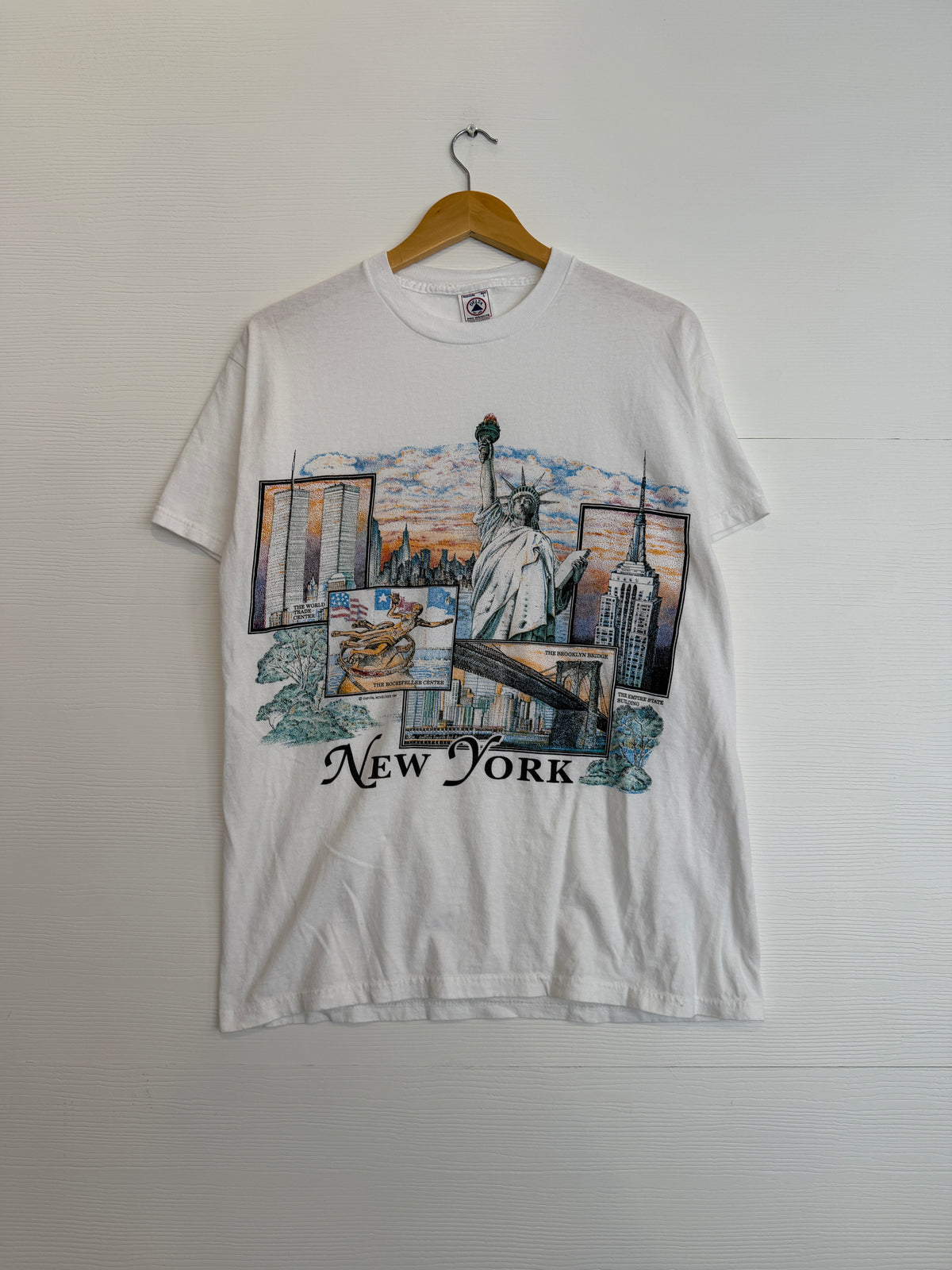 New York art graphic tee - L