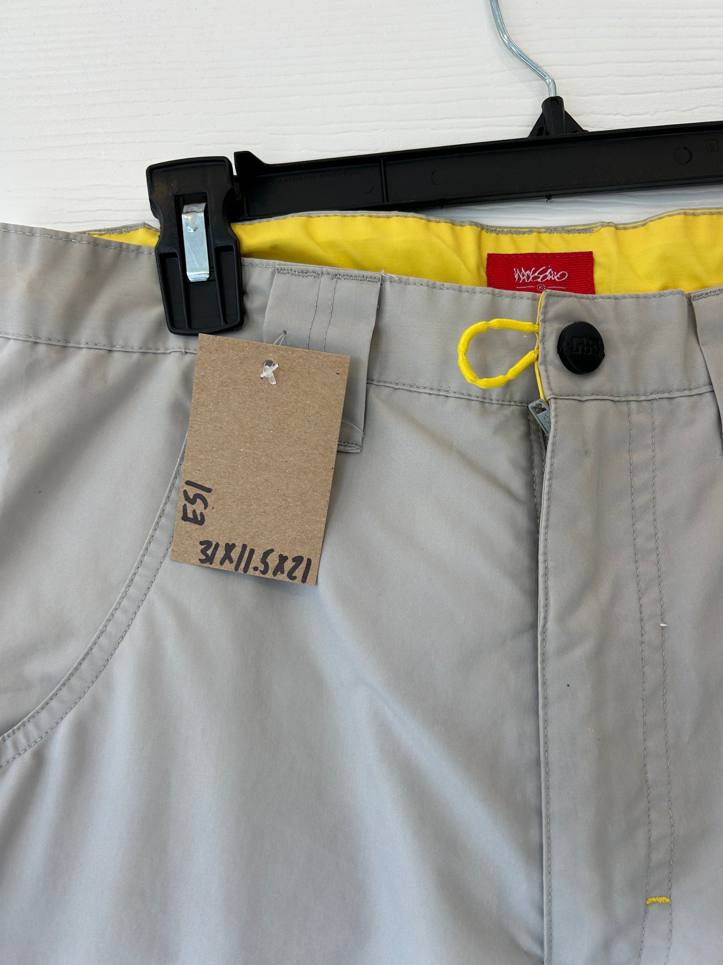 Mossimo utility golf short - M