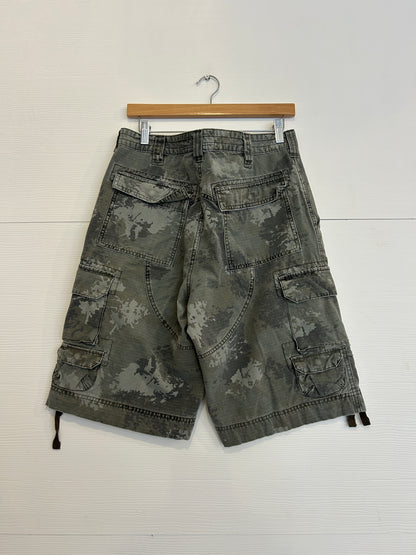 Mossimo cargo shorts - 32