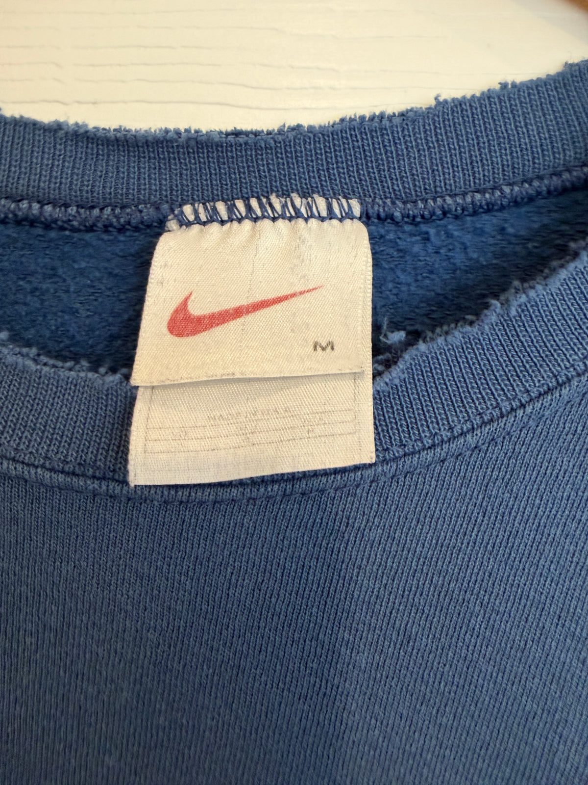 Distressed Nike crew - M