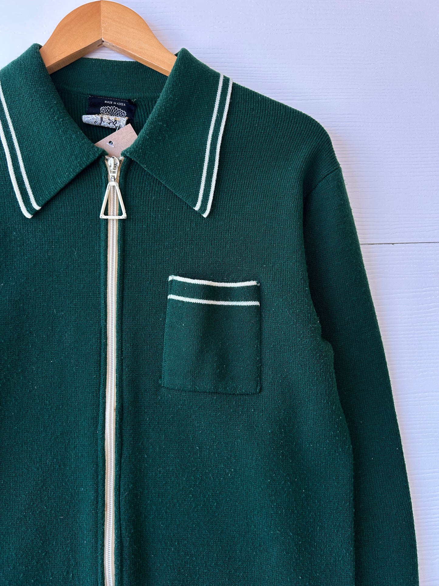Green knit zipup - M