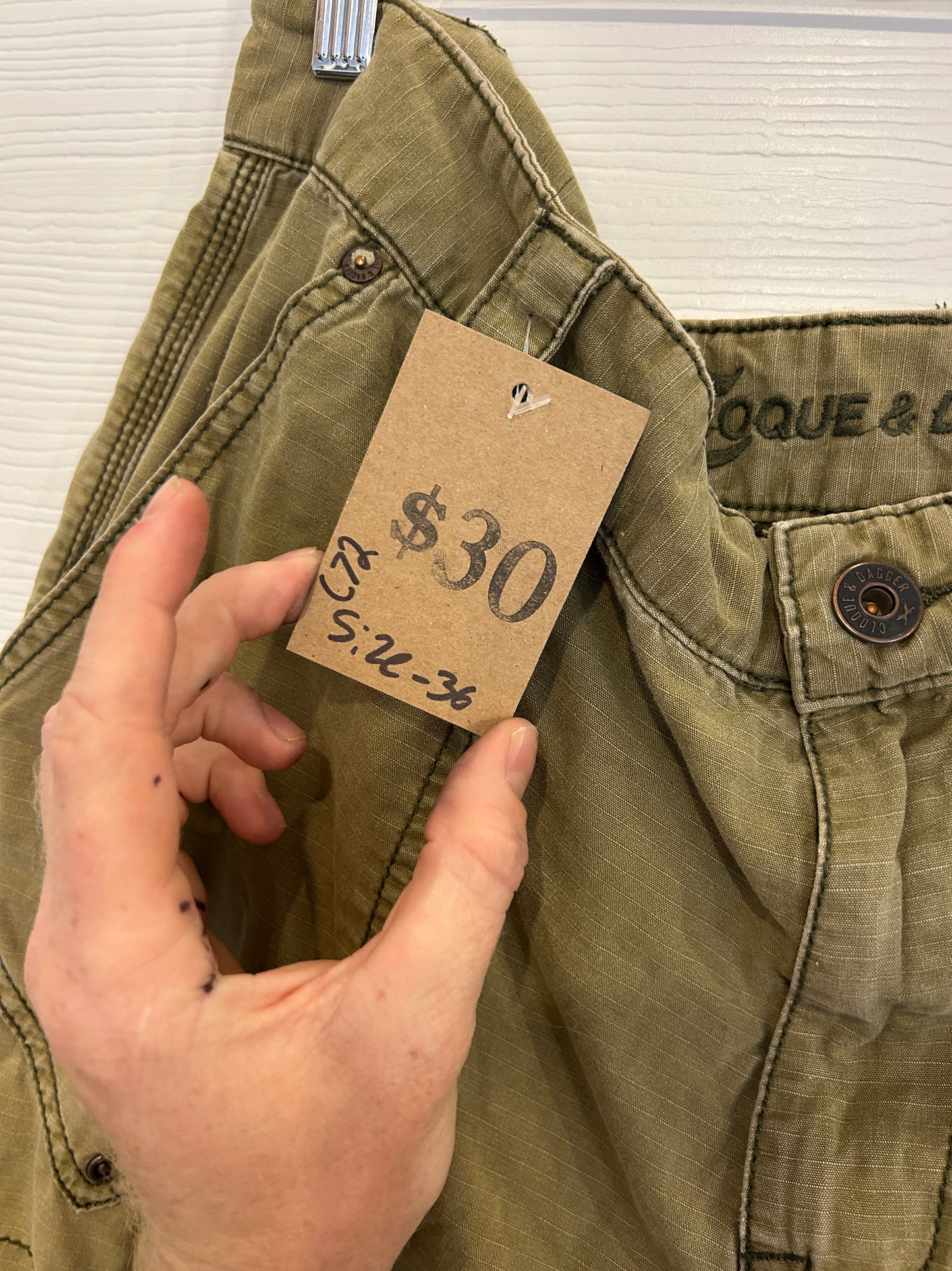 Cloque & dagger green cargo shorts - 36