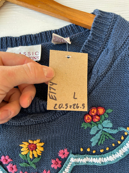 Embroidered flower sweater - L
