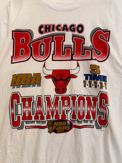 Bulls championship tee - XL