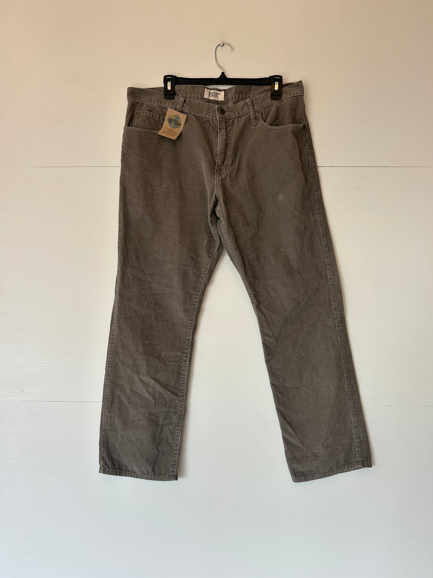 Old navy corduroy pants - 36