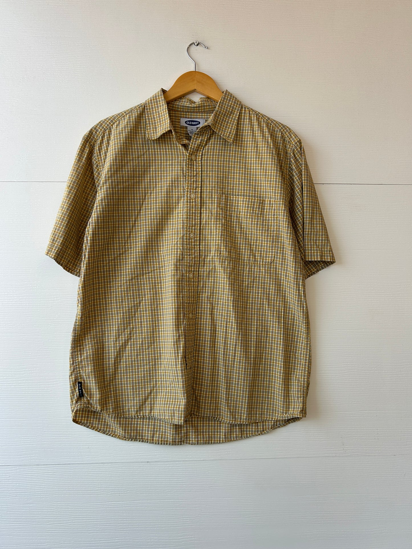 Old navy button up - M