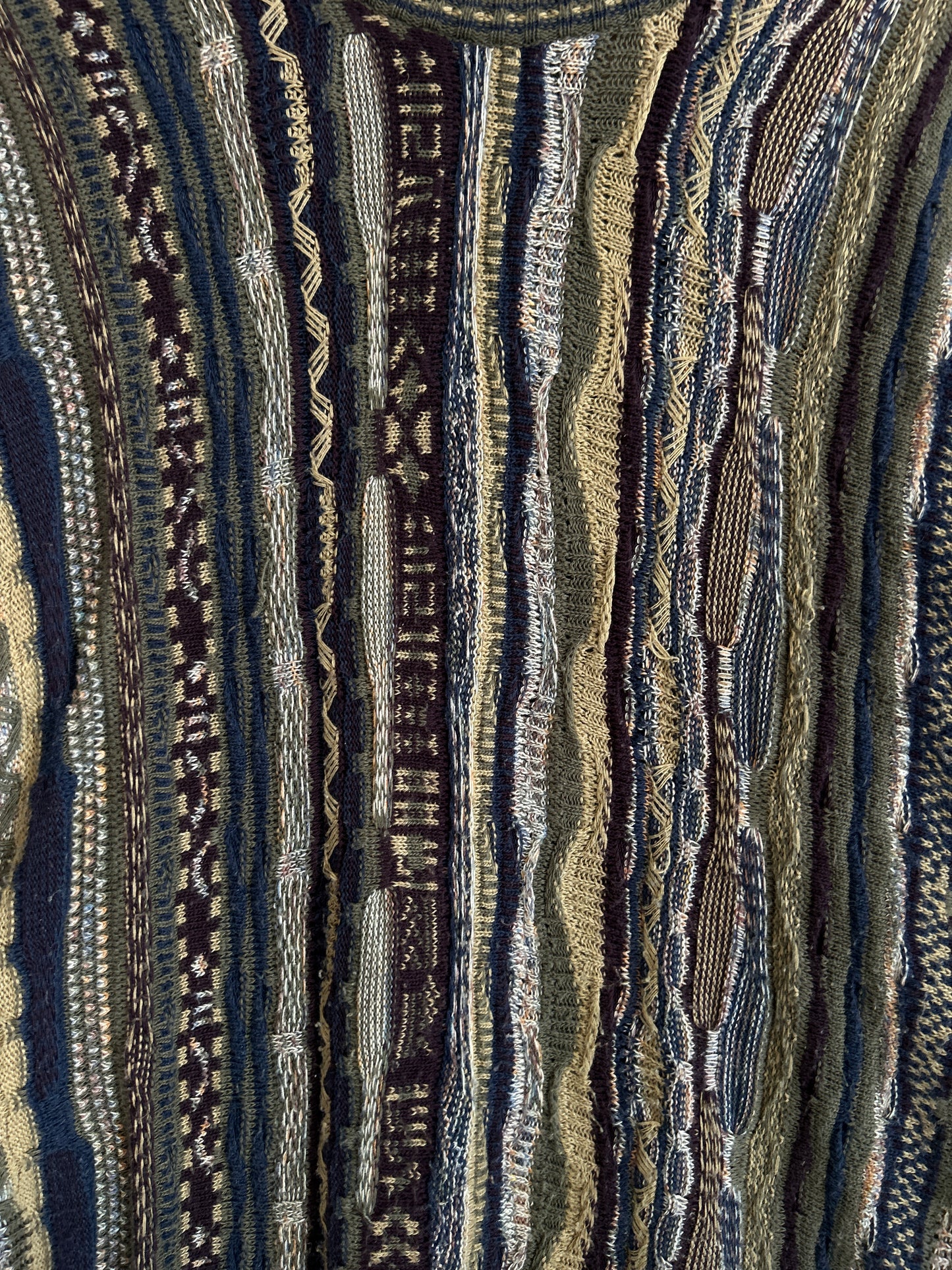 Craft & barrow Coogie style 3D knit sweater