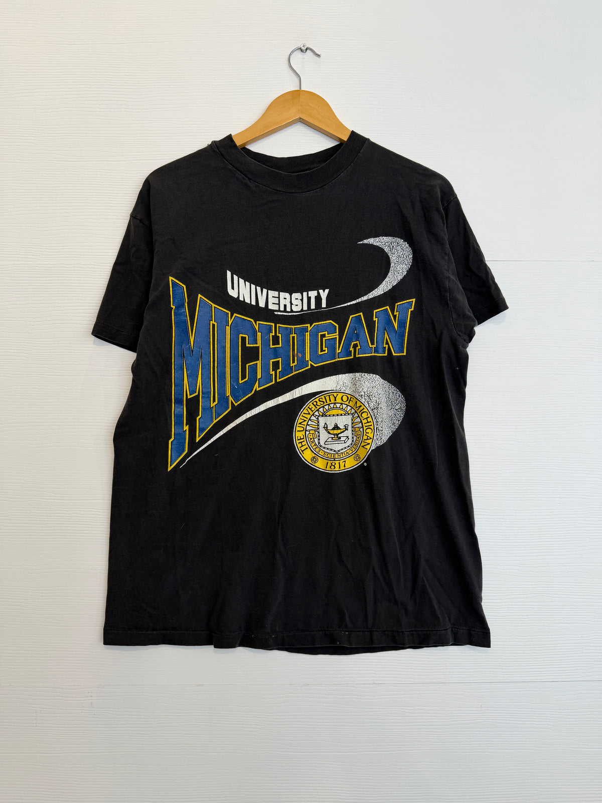 Michigan university tee - M