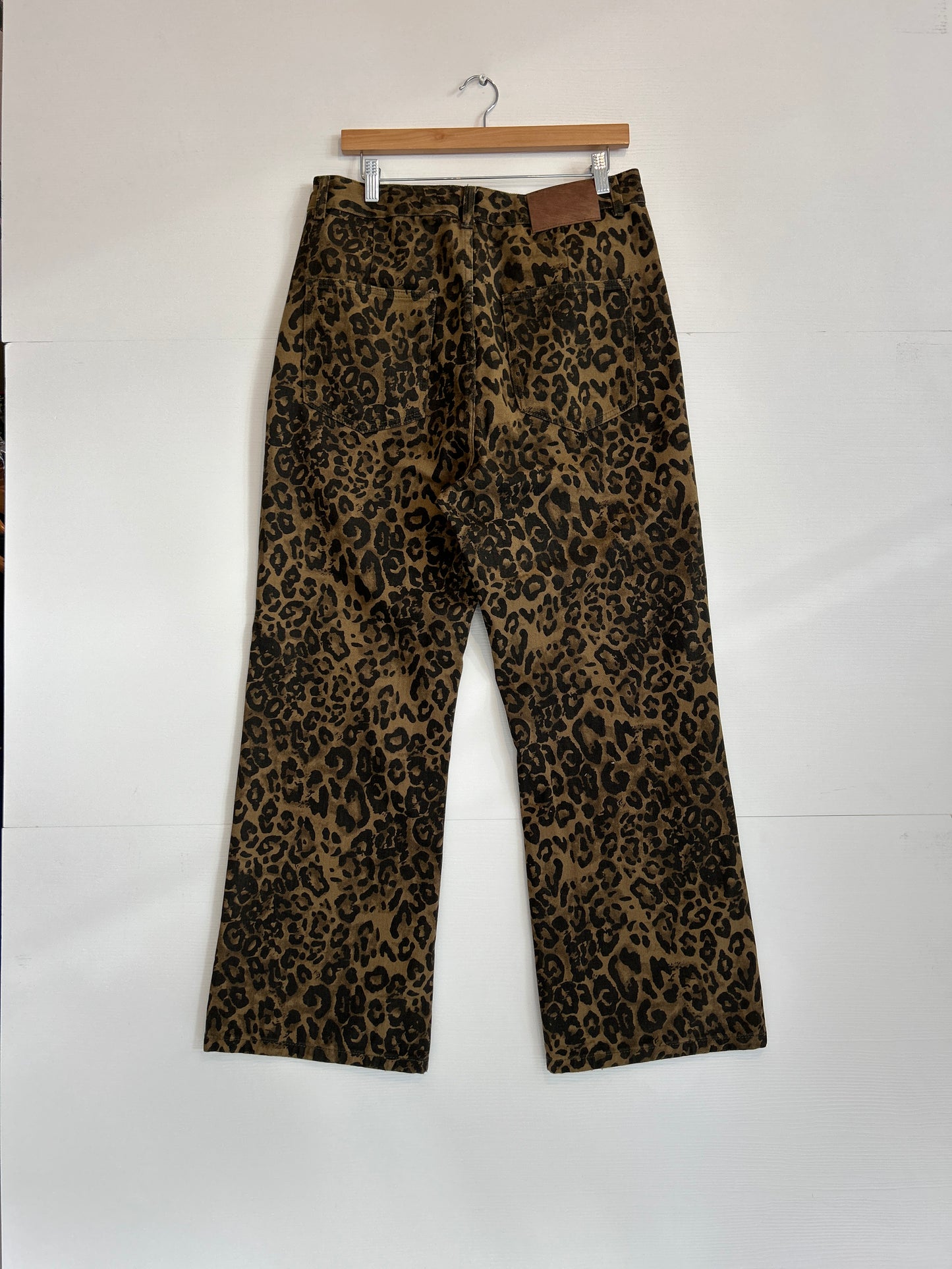 Cheetah print straight leg pant