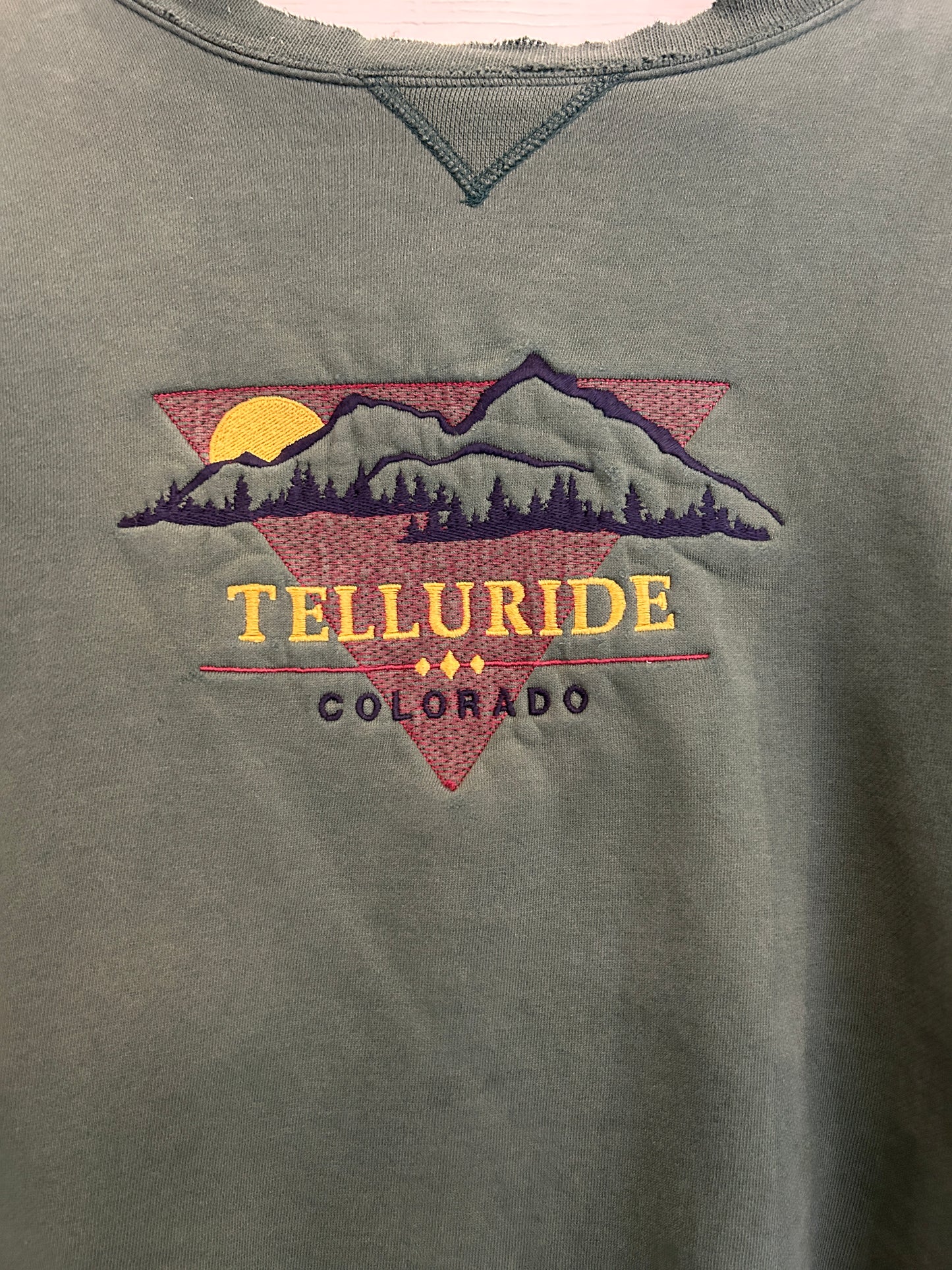 Telluride Colorado crewneck - L